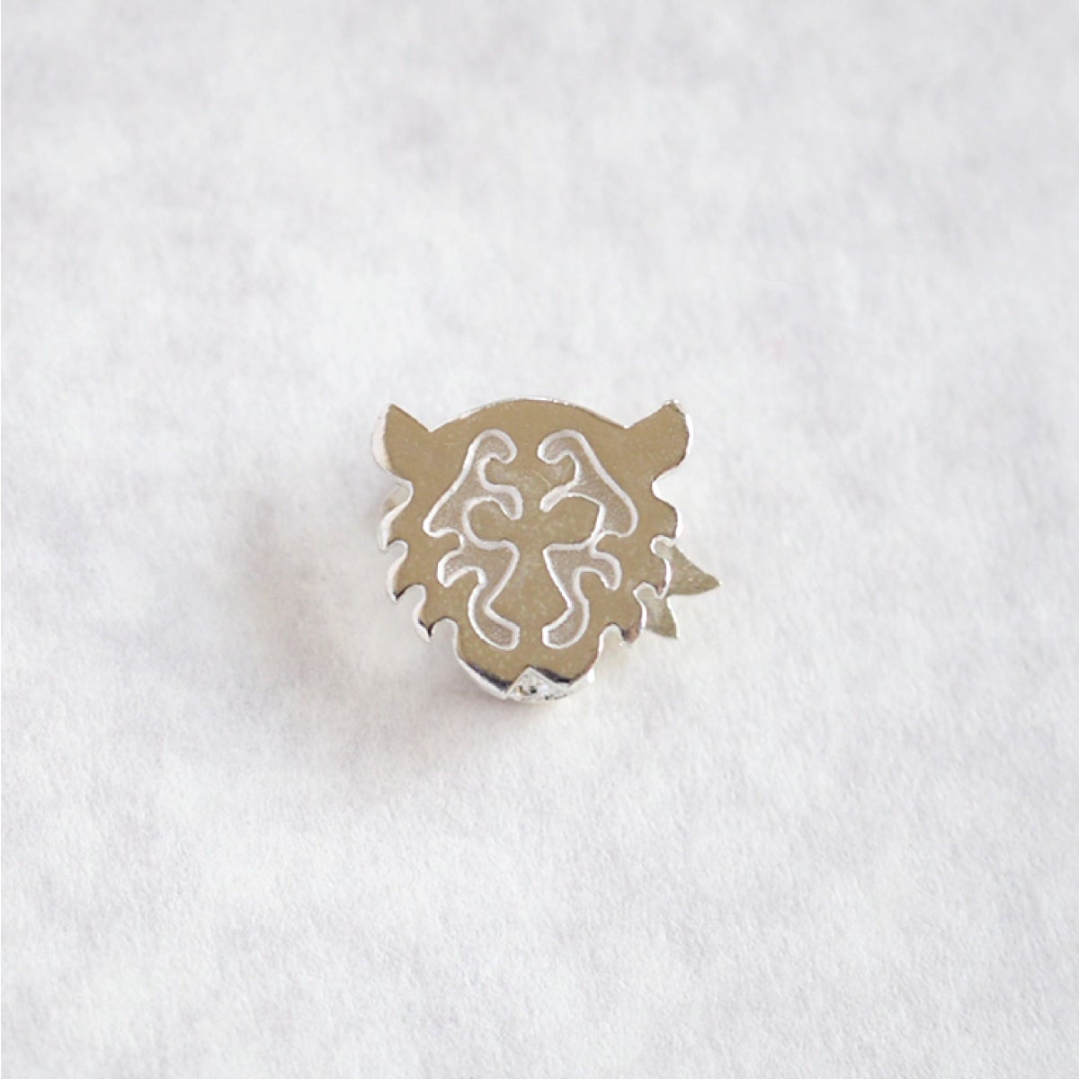 【豆留 by nagai yoko】２度楽しめるリバーシブルデザイン 虎/竹　メッキ無し淡水パール