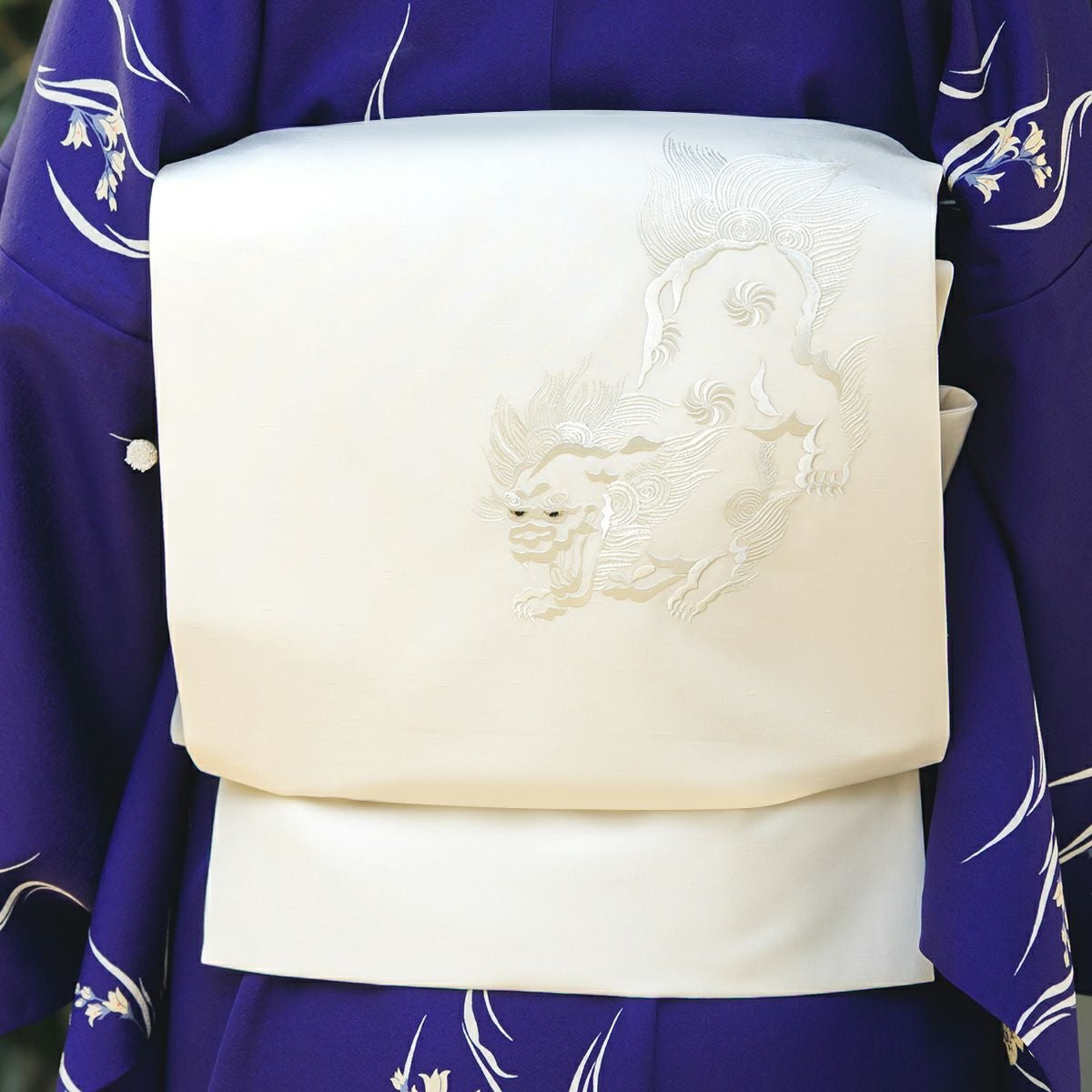 CHIKUMO-千雲-】刺繍名古屋帯 唐獅子牡丹/オフホワイト くるり｜着物屋